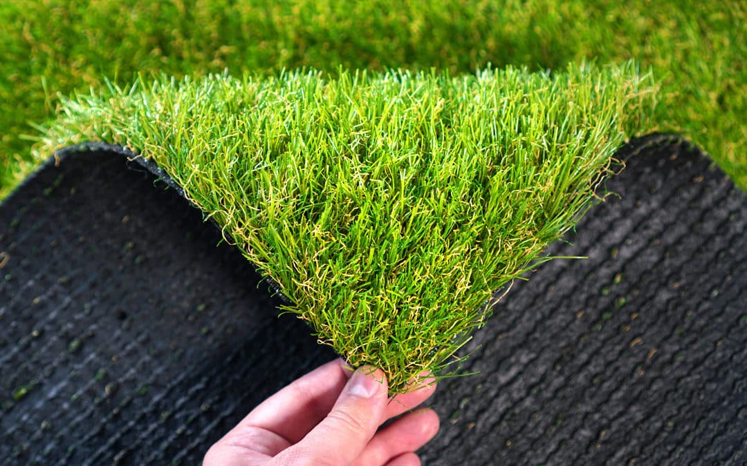 7 Synthetic Grass Blade Shapes Every Homeowner Should Know About